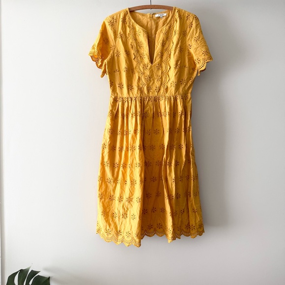 Madewell Scalloped Eyelet Midi Dress 8 - Picture 3 of 6